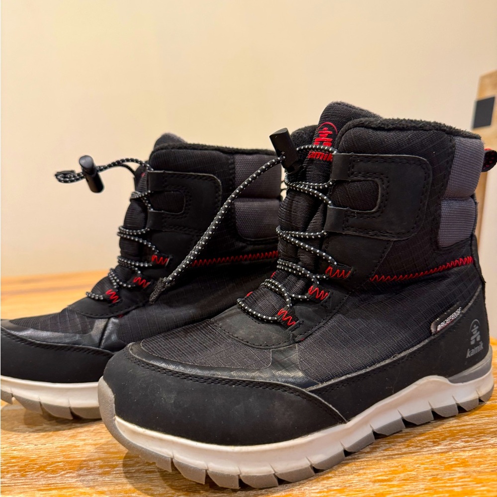 Kamik Rockies snow boots